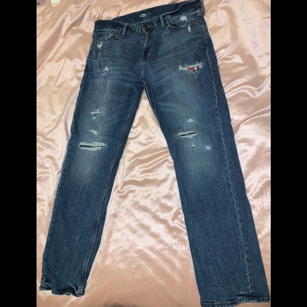 🔥Sold on MERC 🔥 Old Navy Men’s distressed jeans